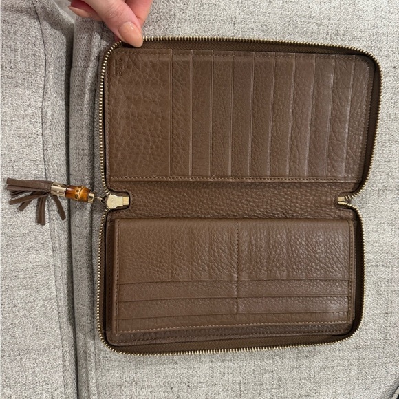 GUCCI Floral Print Wallet with Bamboo - Picture 2 of 6